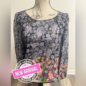 Long Sleeve Sheer Top!